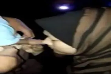 Jilbab Dipaksa Sepong