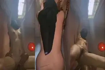 Jilbabers Bella Inka Ngewe Deket Jendela